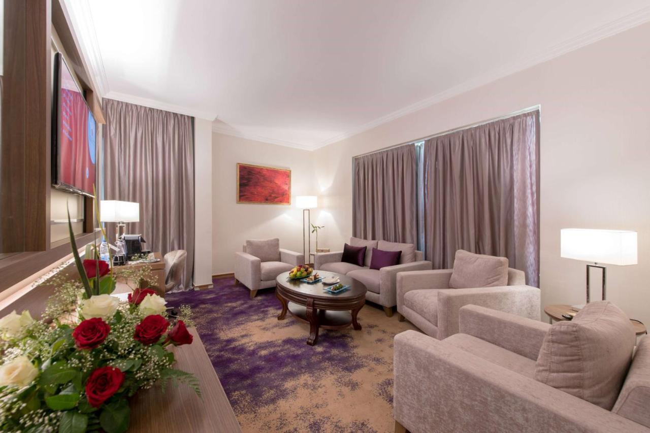 Hotel Ramada By Wyndham Continental