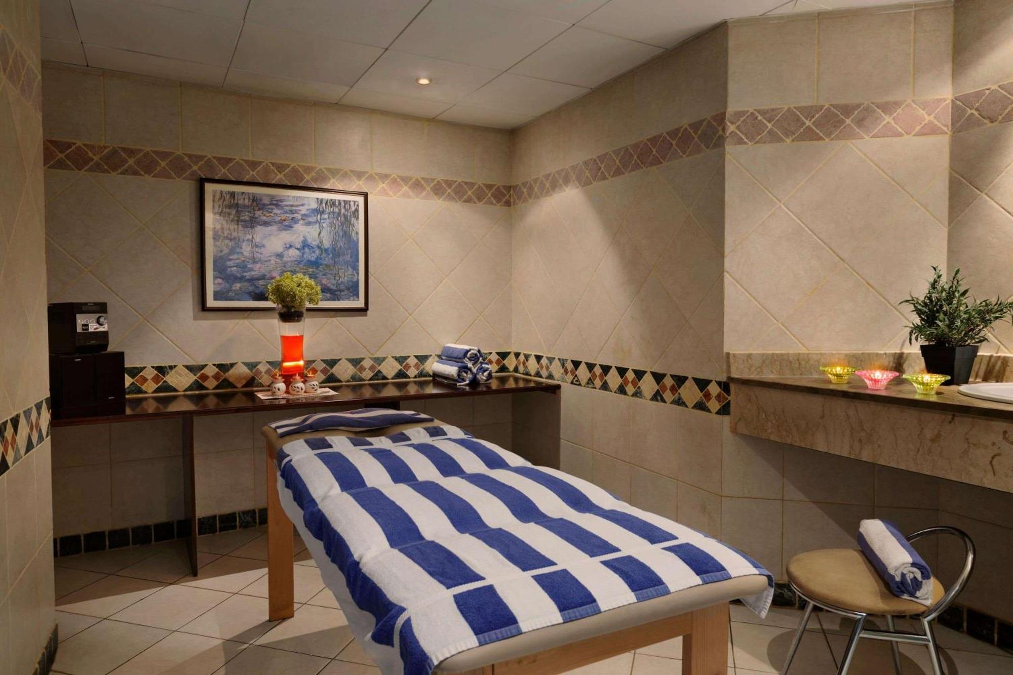 Hotel Ramada By Wyndham Continental 3*