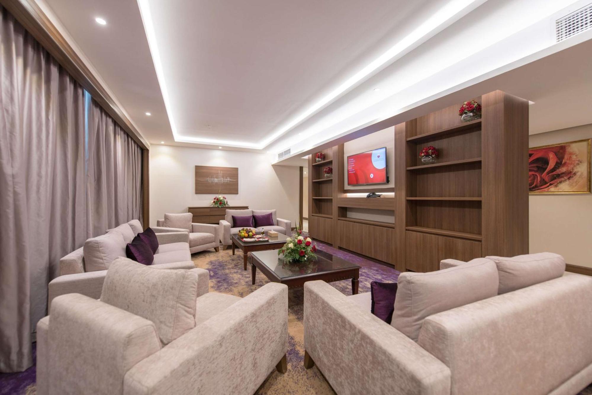 Hotel Ramada By Wyndham Continental 3*