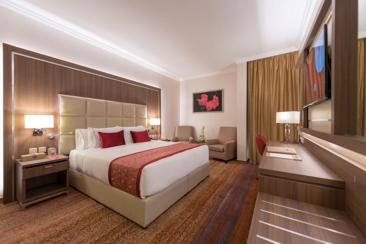 Hotel Ramada By Wyndham Continental 3*